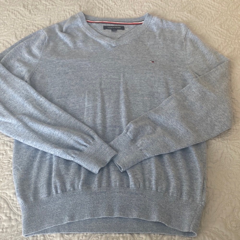 Tommy Hilfiger Men’s sweater, small